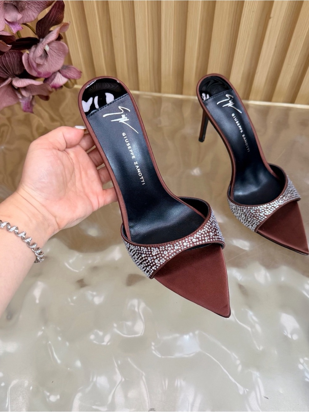 Giuseppe Zanotti Brown Pointed Crystal-Embellished Mules - Picture 6 of 10